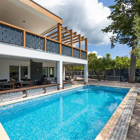 Novum Villa *